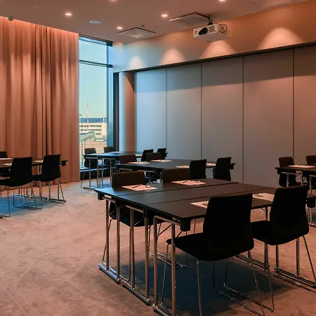 Hotell Clarion Aviapolis 4*