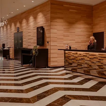 Hotell Clarion Aviapolis 4*
