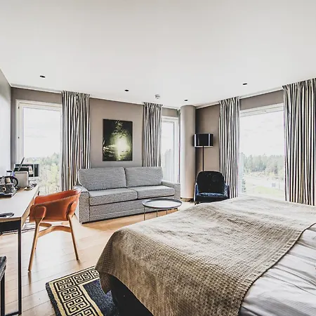 Clarion Aviapolis 4*