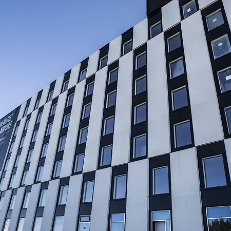 Clarion Aviapolis Hotelli 4*