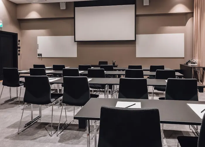 Clarion Aviapolis Hotelli 4*