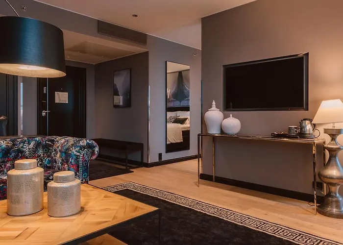 Clarion Aviapolis 4*